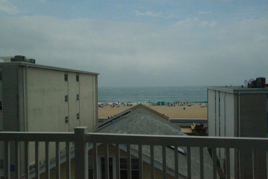 Casablanca Oceanside Inn Ocean City Exterior photo